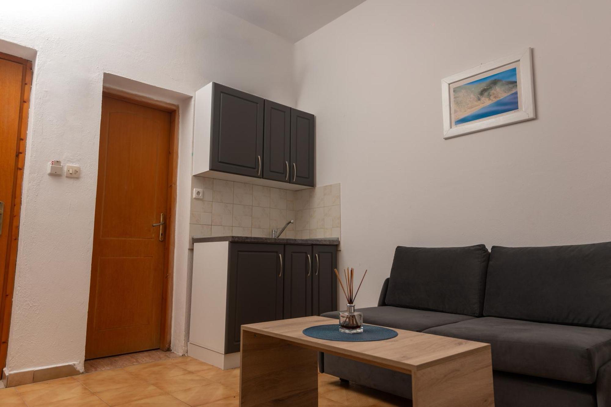 βastasio Apartment *